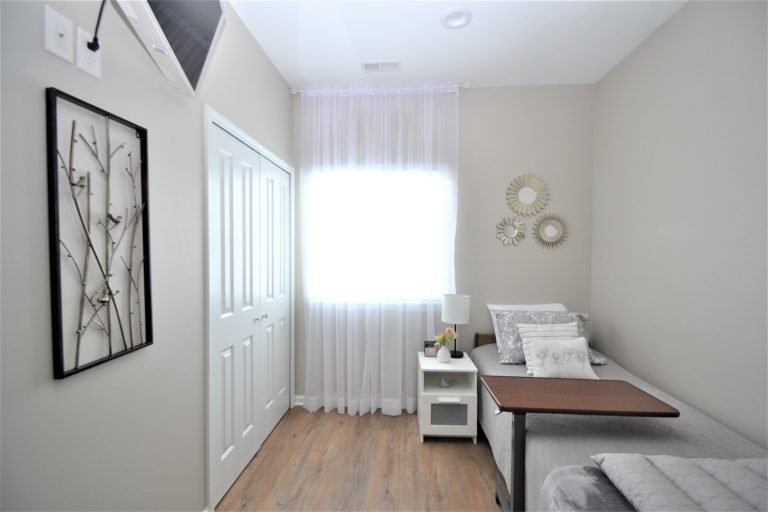 Hillcrest Manor | Assisted Living & Memory Care in Livonia, MI gallery photo 1